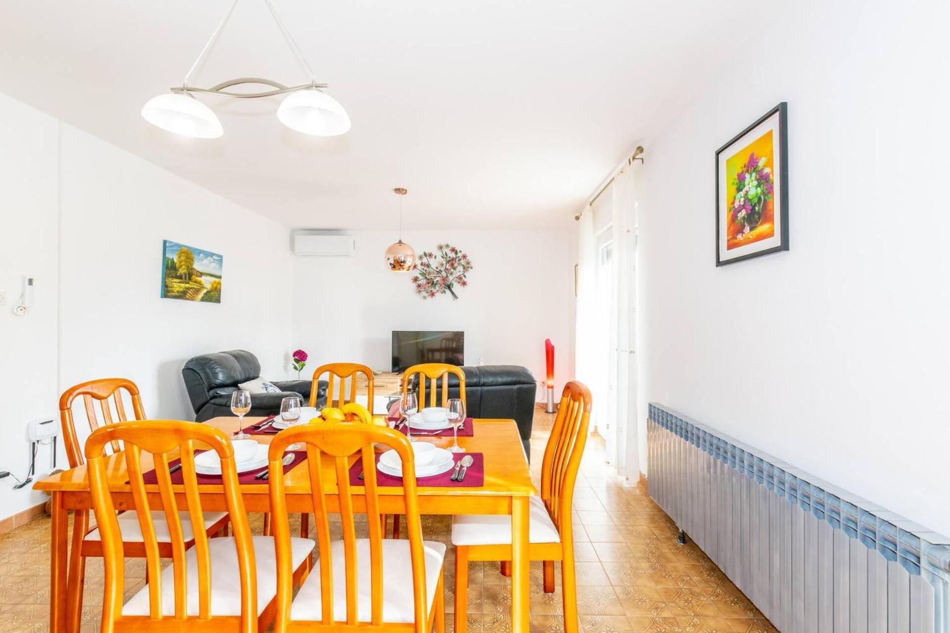 Family House With 2 Apartments - Irma ميدولين المظهر الخارجي الصورة