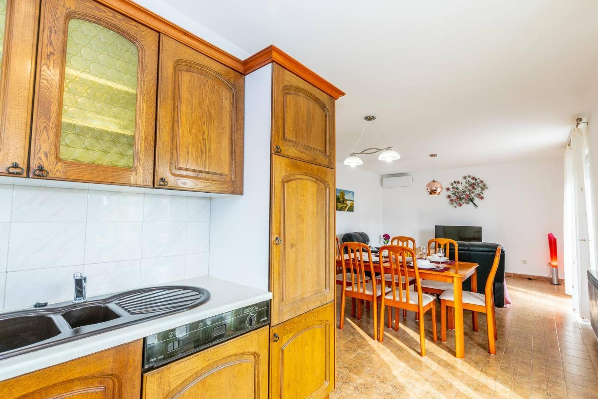 Family House With 2 Apartments - Irma ميدولين المظهر الخارجي الصورة