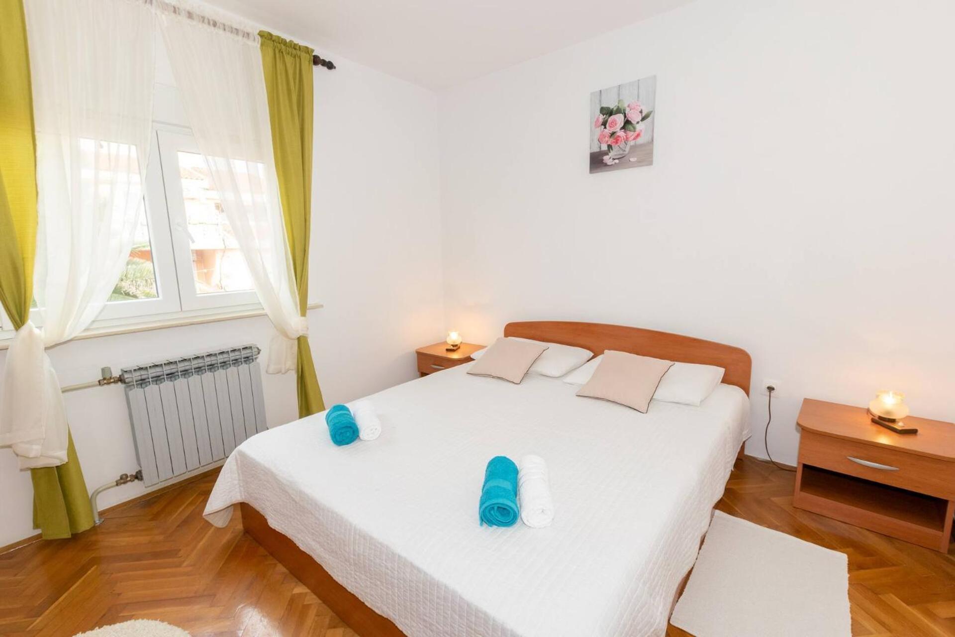 Family House With 2 Apartments - Irma ميدولين المظهر الخارجي الصورة