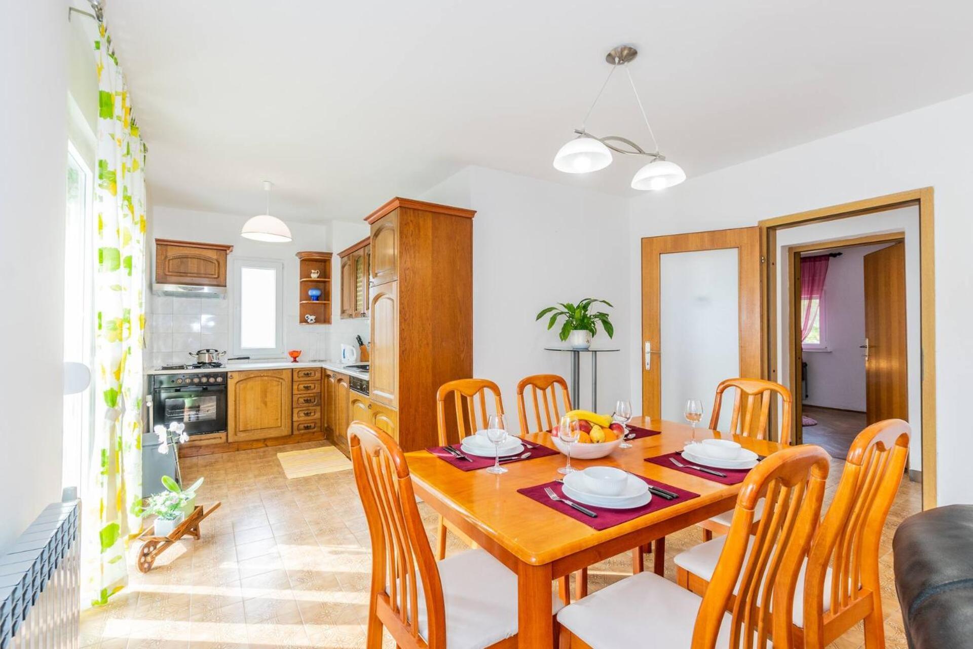 Family House With 2 Apartments - Irma ميدولين المظهر الخارجي الصورة