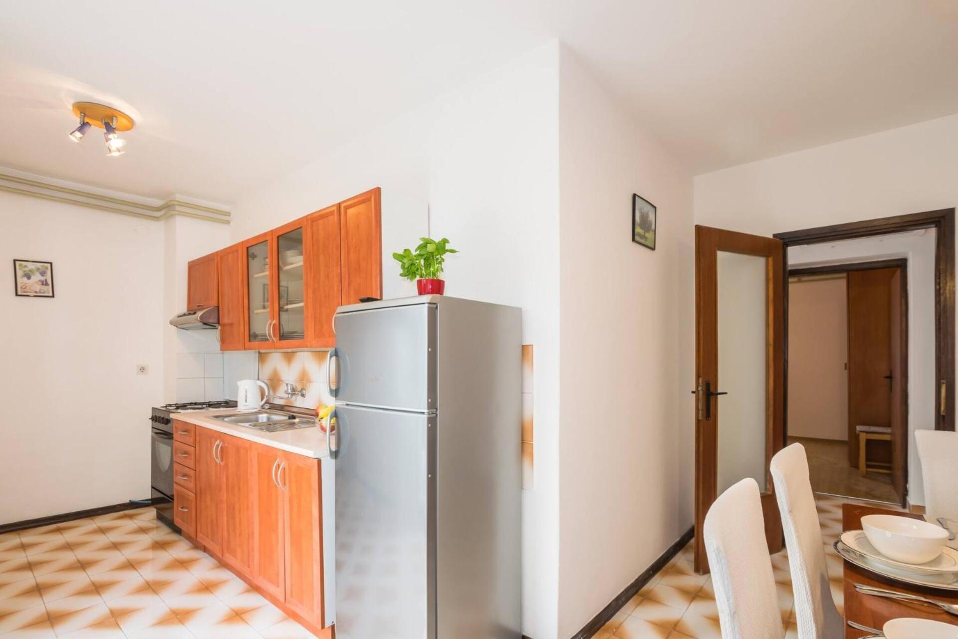 Family House With 2 Apartments - Irma ميدولين المظهر الخارجي الصورة