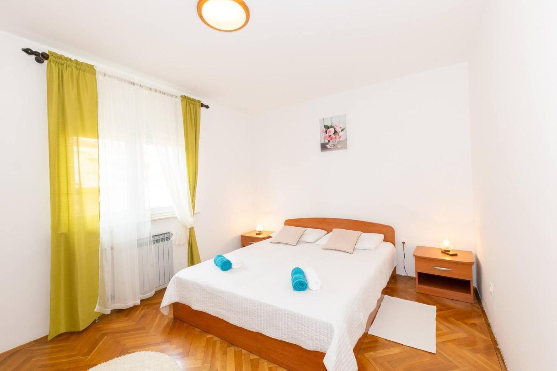 Family House With 2 Apartments - Irma ميدولين المظهر الخارجي الصورة