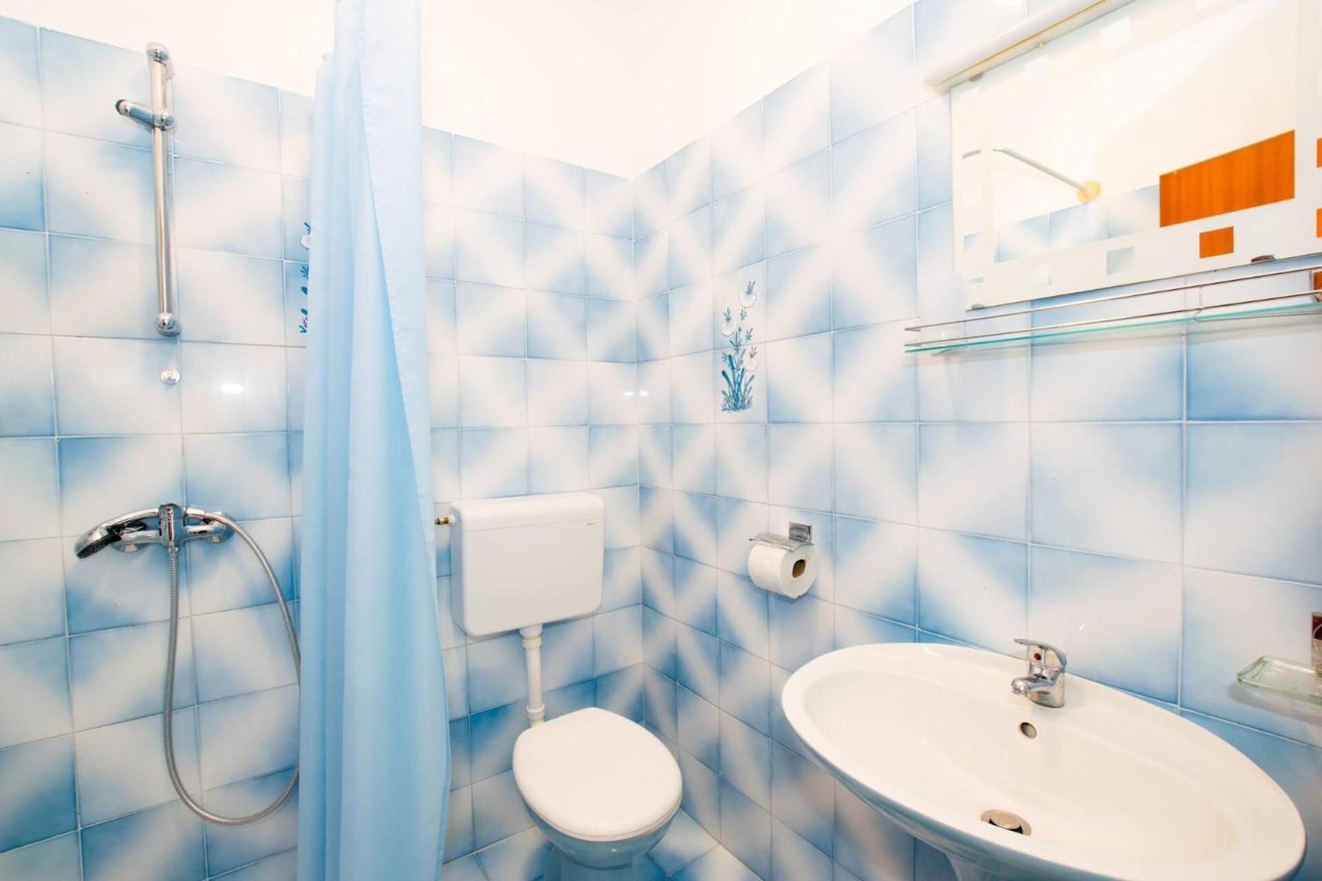 Family House With 2 Apartments - Irma ميدولين المظهر الخارجي الصورة