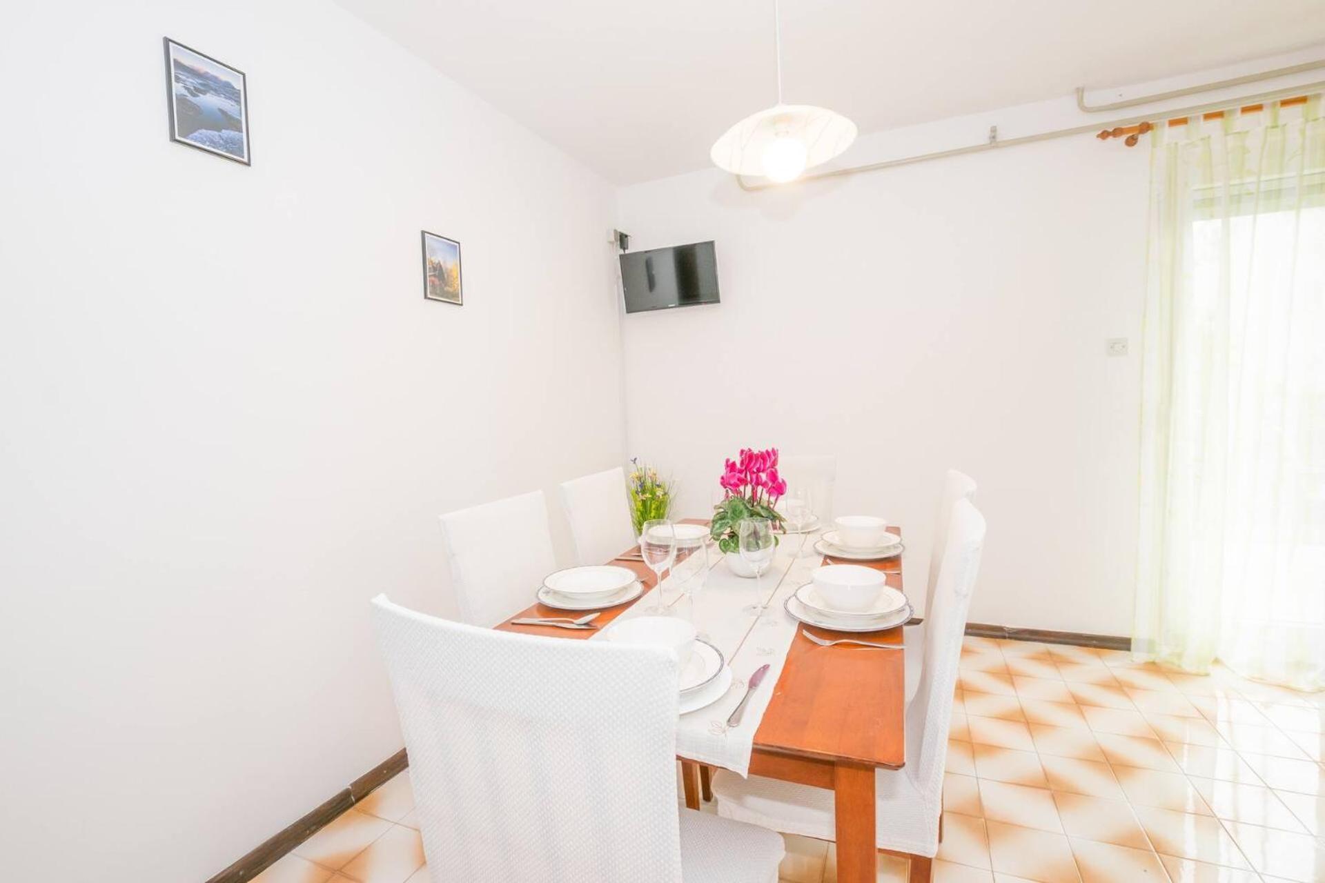 Family House With 2 Apartments - Irma ميدولين المظهر الخارجي الصورة