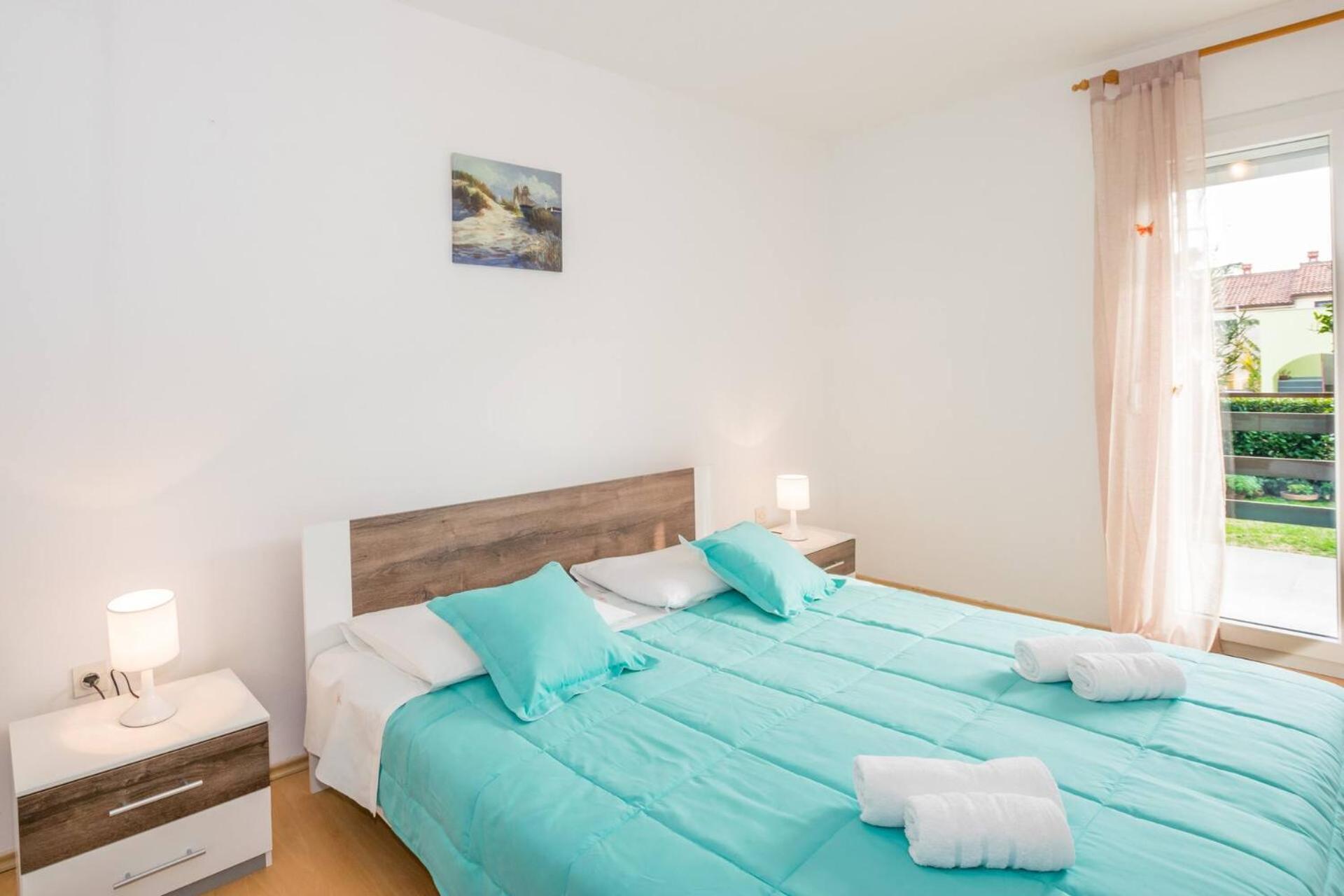 Family House With 2 Apartments - Irma ميدولين المظهر الخارجي الصورة
